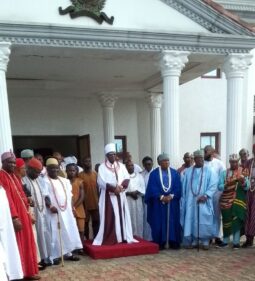 Oba of Benin Ewuare II with traditional rulers from Edo Central