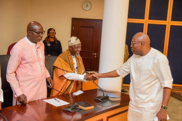 Governor Siminalayi Fubara in a handsake with Alhaji (Amb) Nasir Awhelebe Uhor, leader of Rivers State Islamic Group & Alhaji Aribitonye Okiri during a visit on the Governor at the Government House, Port Harcourt on Thursday