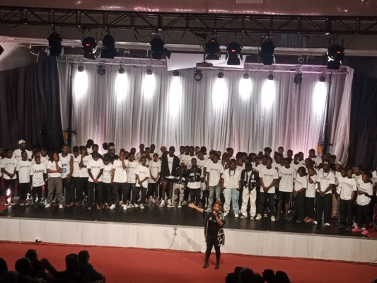 American, Nigerian dancers thrill fans at “Dance to Connect Nigeria