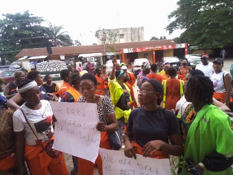 Women engaged by the Edo State Government to sweep the major streets of Benin, the state capital, on Monday protested their ₦17,800 monthly take home.