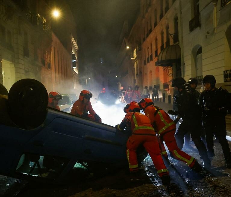 719 arrested in France as rioters attack mayor's house, injure wife, child