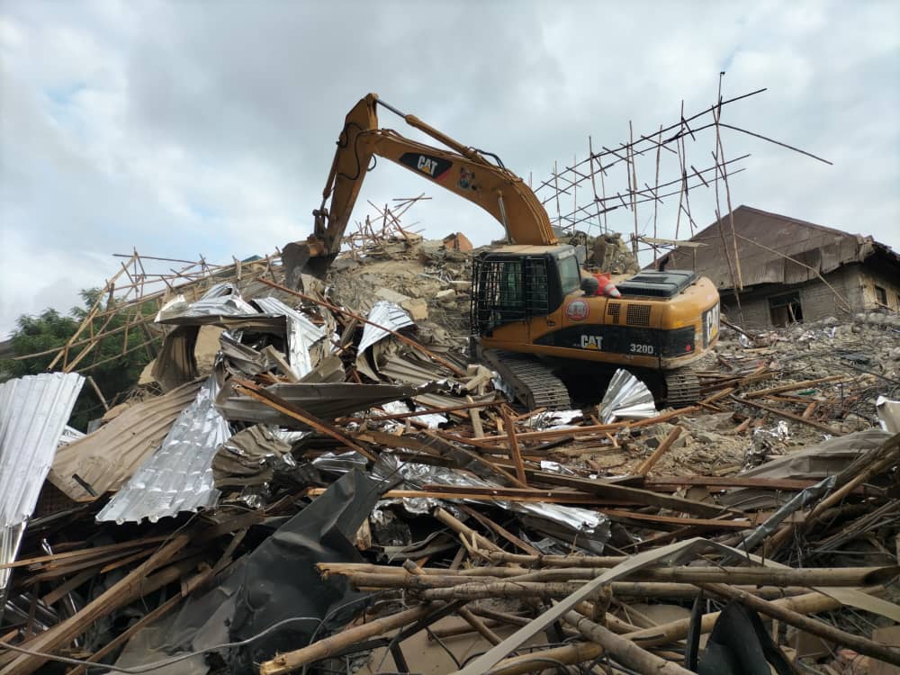 LASBCA demolishes five-storey building on Lagos Island