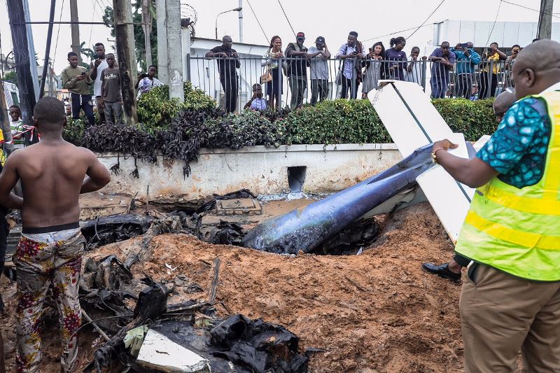 Moment helicopter crashed on Oba Akran in Lagos