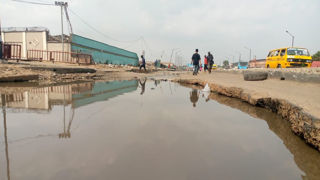 LASG shuts part of Lagos-Abeokuta Expressway for repair