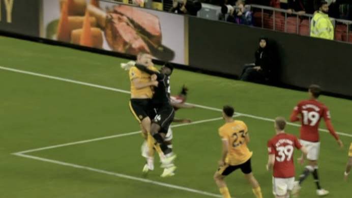 Man Utd vs Wolves officials punished for ignoring Onana's challenge on Kalajdzic