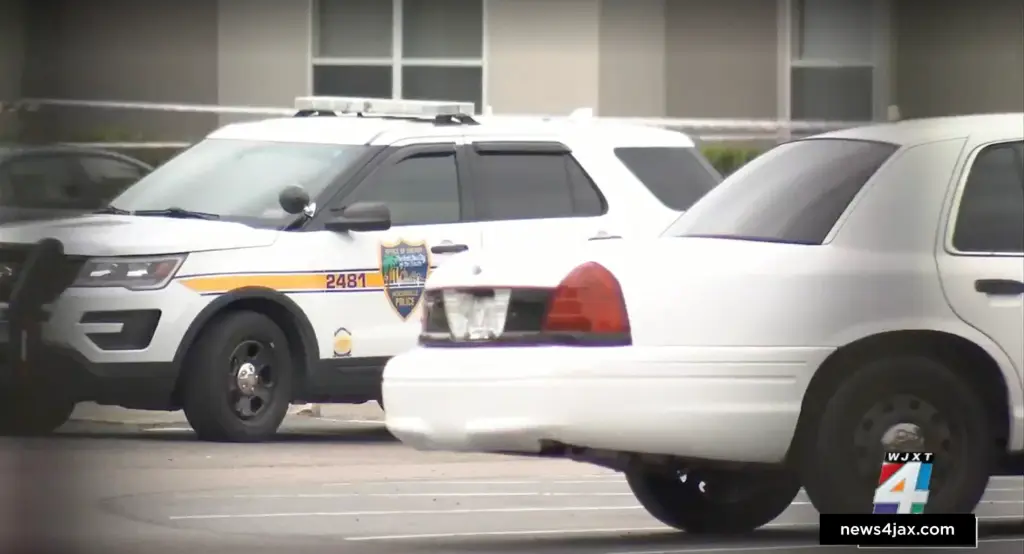 Mass shooting in Florida Store leaves four dead