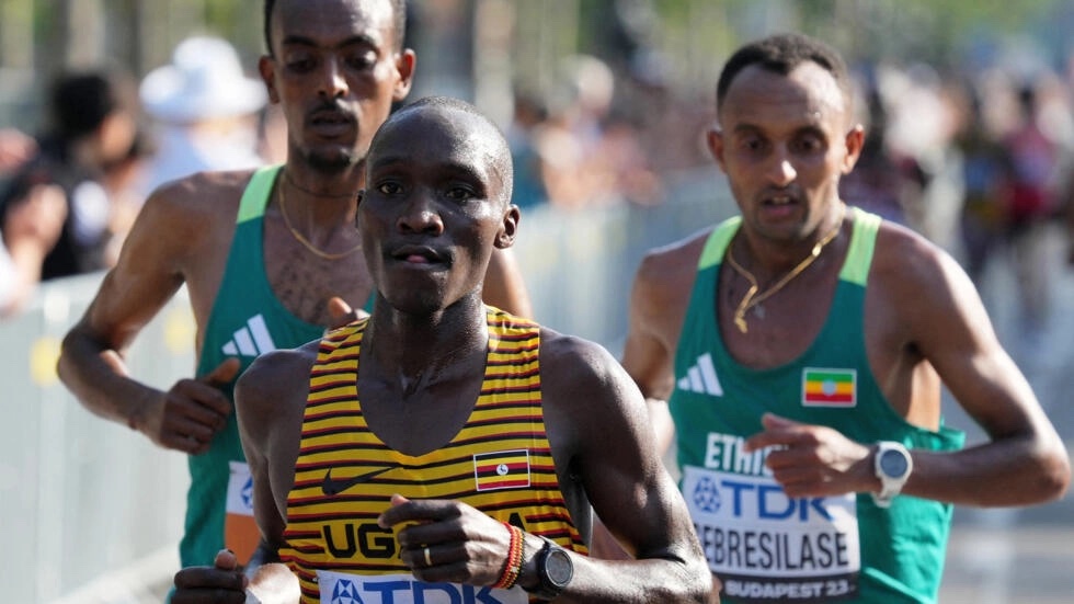 Victor Kiplangat wins men's marathon in Budapest