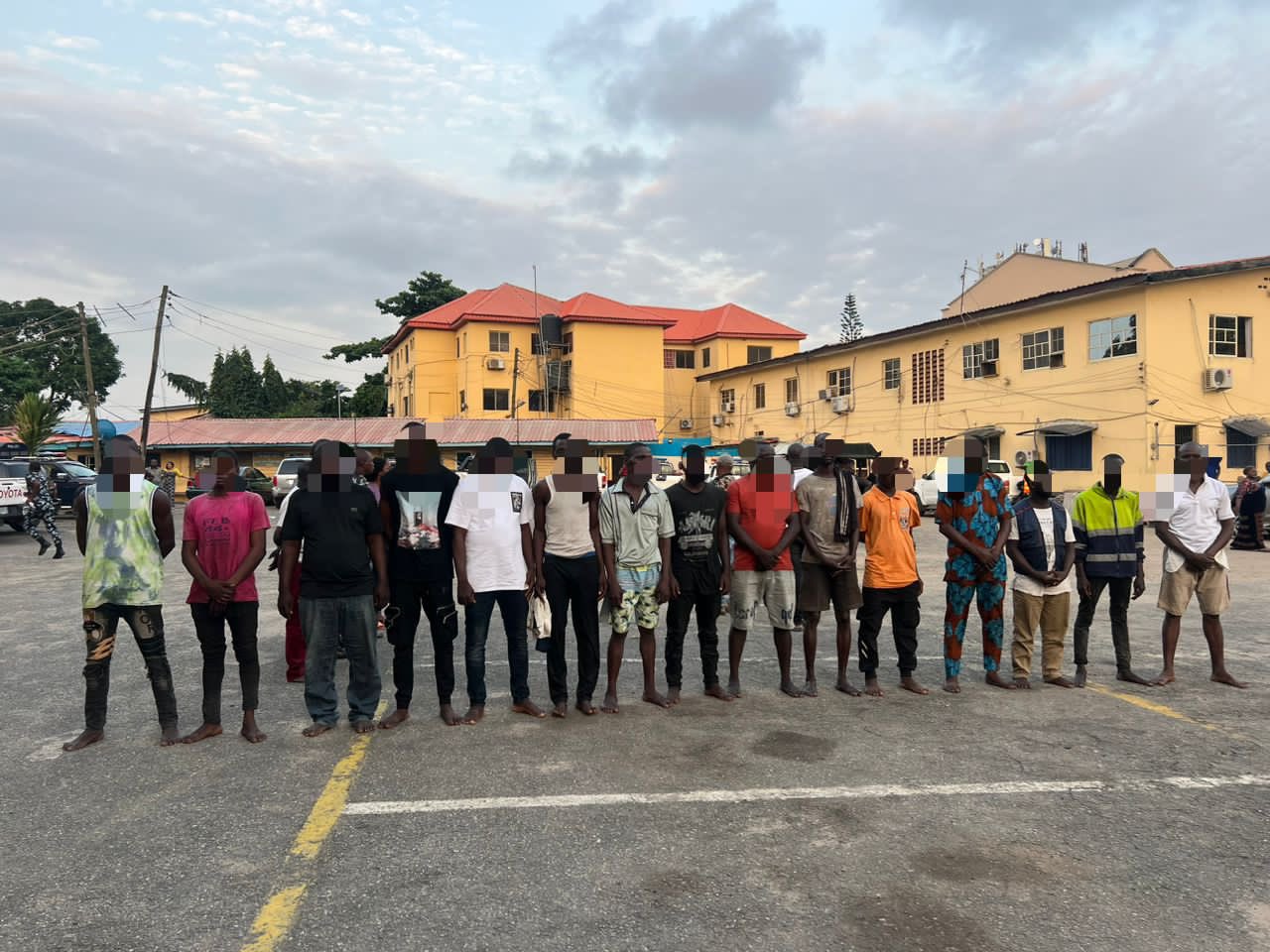 3 Policemen, FRSC, LASTMA operatives, 14 thugs in police net over extortion