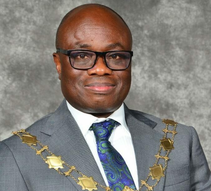 Chartered Institute of Bankers of Nigeria (CIBN) says efforts of CBN to ensure that attain its true value are already yielding dividend.