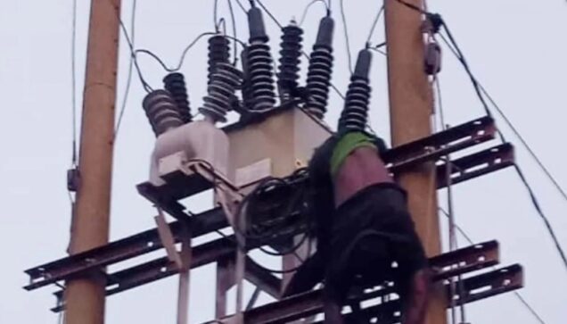 MAN-electrocuted