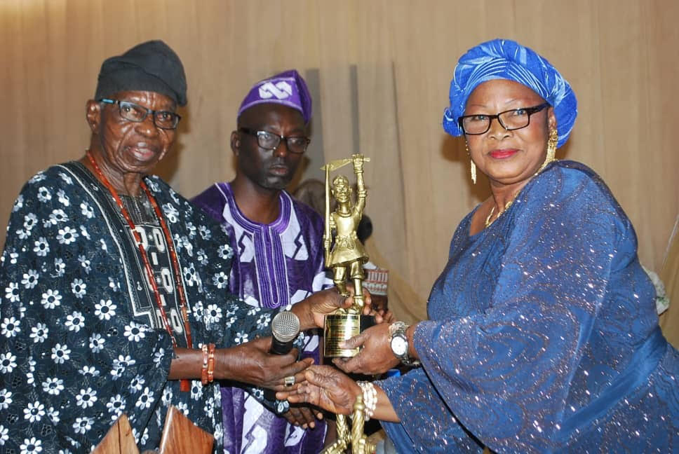 L-R: Veteran Actor Lere Paimo, Comrade Awa Bamiji and Princess Oyebunmi Oladepo (a.k.a Orekelewa) during the Odu'a Awards presentation on Saturday