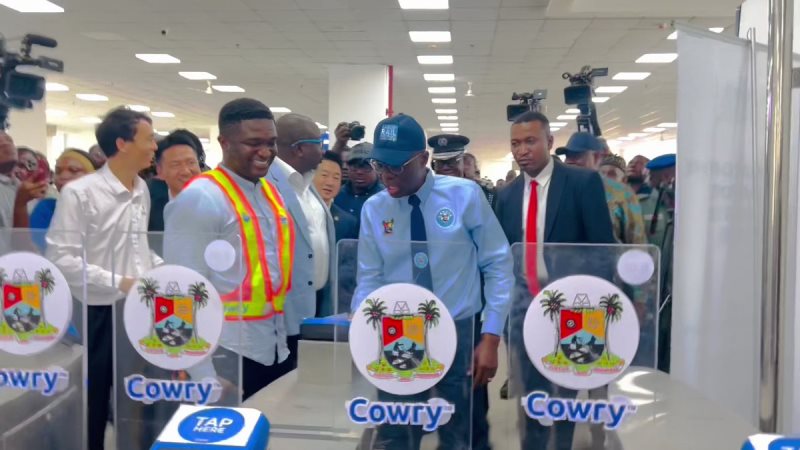 Sanwo-Olu flags off commercial operations of the Blue Line Rail