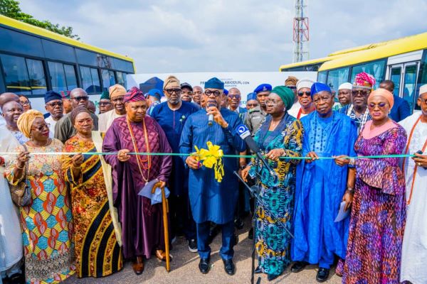 Governor Dapo Abiodun deploys CNG powered mass transit buses in Ogun to alleviate pains of removal of fuel subsidy
