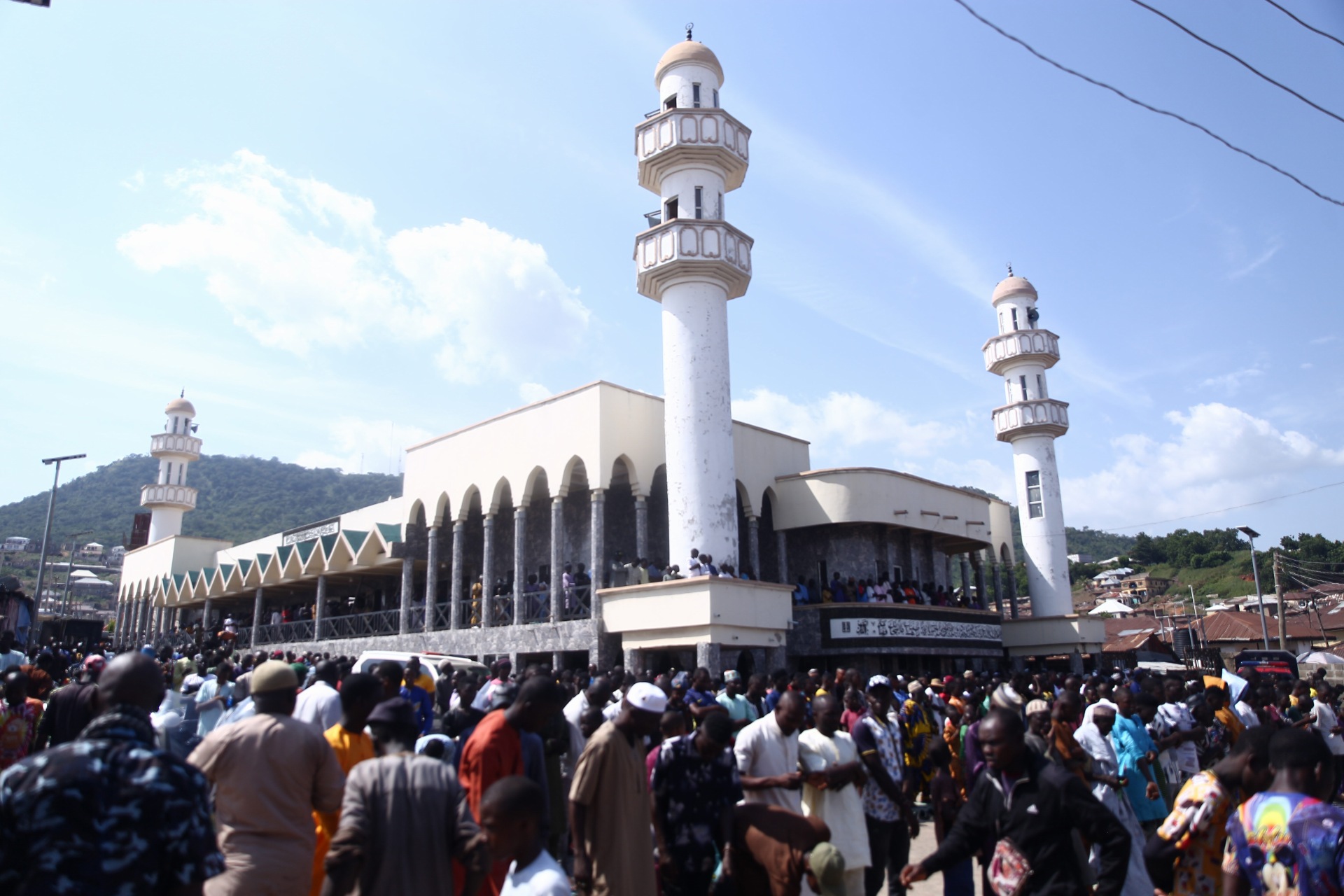 Crowd at the Lokoja Central Mosque