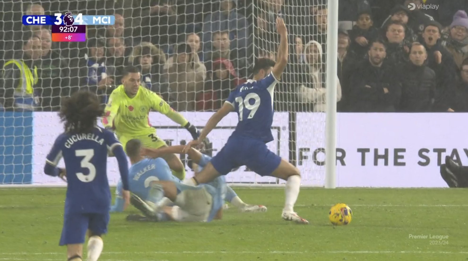 Chelsea hold Man. City in 8-goal thriller at Stamford Bridge