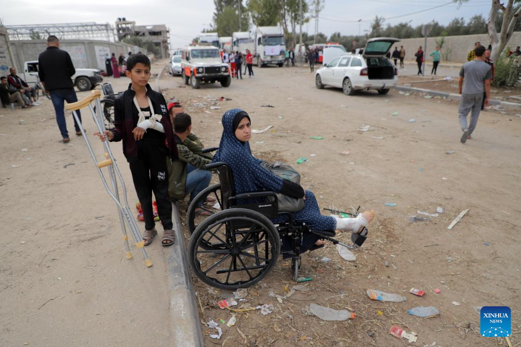 Displaced Palestinian people (Photo by Rizek Abdeljawad/Xinhua)