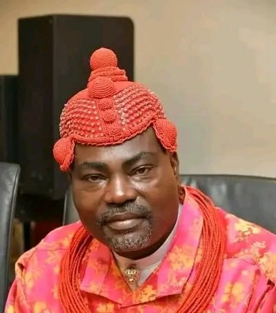 Court remands suspended Rivers traditional ruler, Eze Cassidy Ikegbidi, over 50 others in prison over alleged murder of DPO Bako Angbashim.