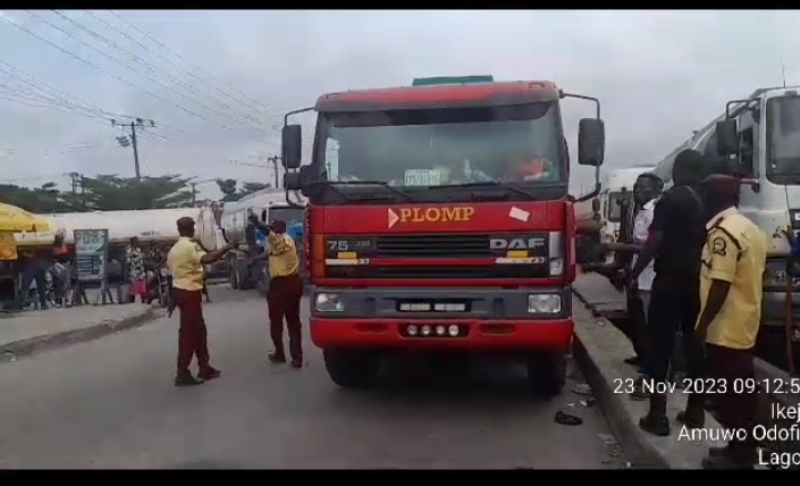 Lagos impounds 15 tankers parked along Oshodi-Apapa Expressway