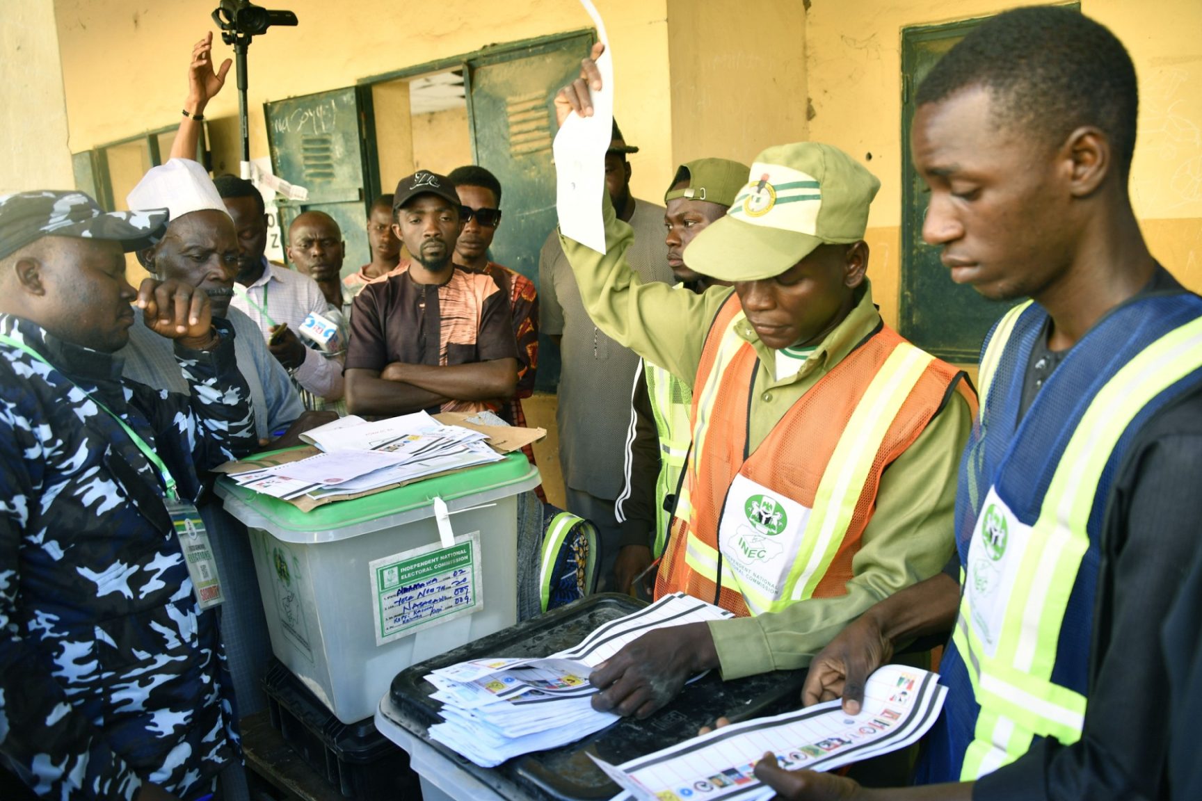 Sorting and counting of votes have commenced in many polling units in Bayelsa after voting in the governorship election ended at 2.30pm.