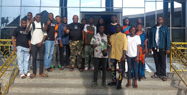 17 children of policemen sponsored by Omega Power Ministries (OPM) under its Foreign Undergraduate Scholarship programme with the  General Overseer of OPM, Apostle Chibuzor Chinyere,