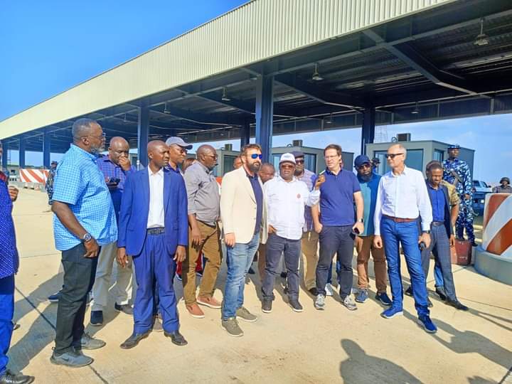 Minister of Works, Dave Umahi takes over Second Niger Bridge,says job done on it is “impeccable, very beautiful and well completed”.