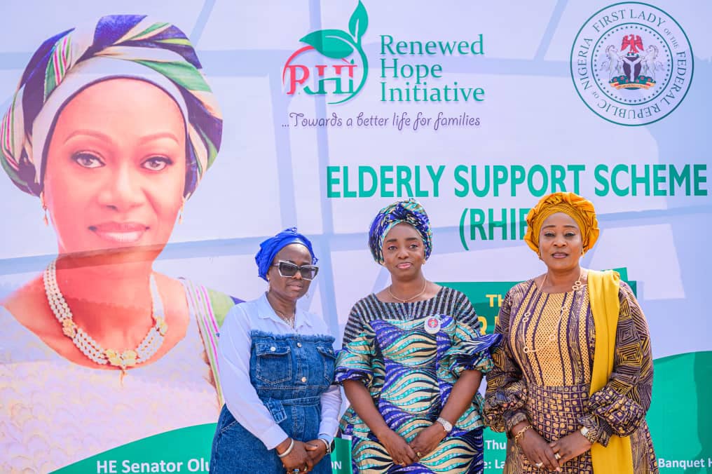 Tinubu's wife launches elderly support scheme in Lagos