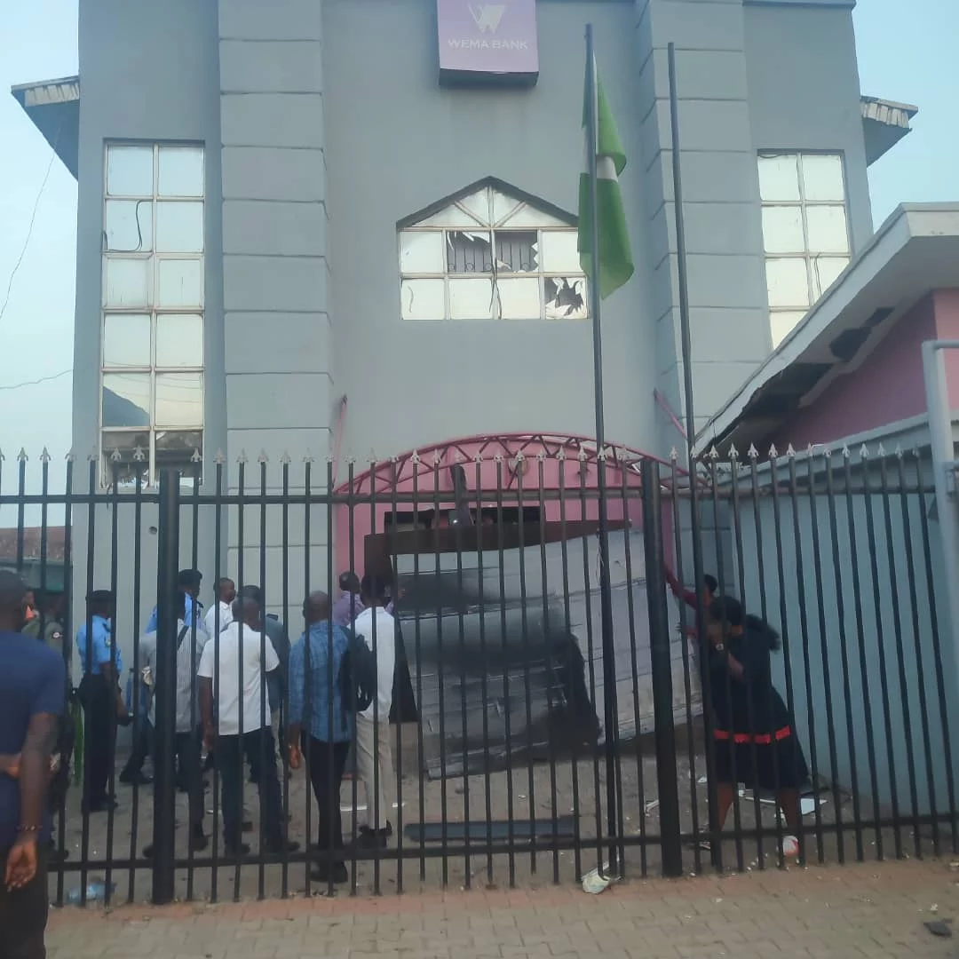 Ekiti CP, Ogundare Dare directs Area Commander, Tactical Teams to go after perpetrators of deadly bank robberies in Ikere Ekiti town