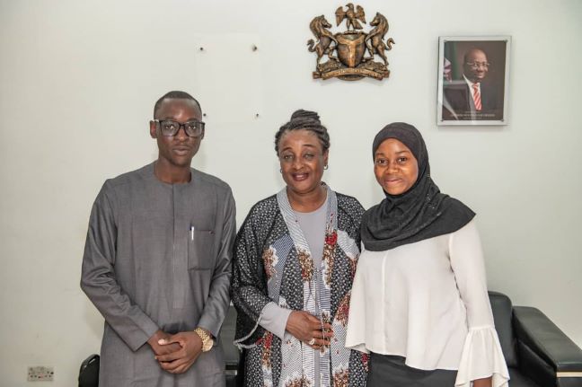 (L-R) UNIBEN SUG president, Alpha King Lemuel, Mrs Obaseki and vice president Allison Nafisat