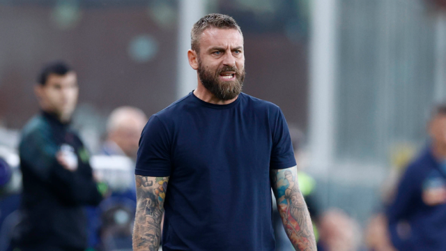 Roma appoint De Rossi to replace Mourinho as head coach