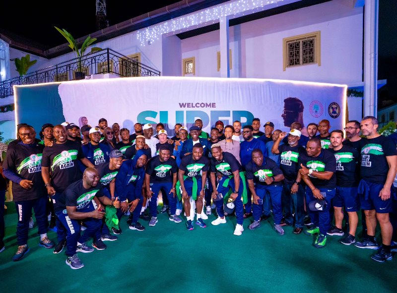 Sanwo-Olu hosts Super Eagles, charges them to bring AFCON trophy back home