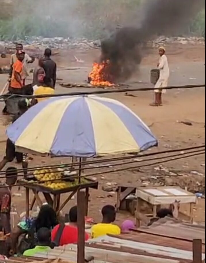 Pandemonium trails killing of a Hausa resident by stray bullet fired by a policeman at Benin/Asaba Road, by Igueomo Junction on Wednesday