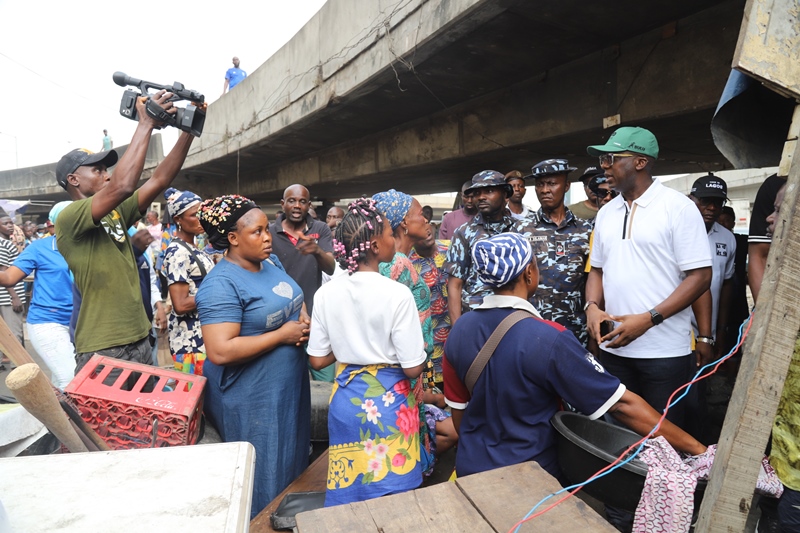 Lagos issues four-day relocation deadline to squatters, illegal motor parks in Obalende