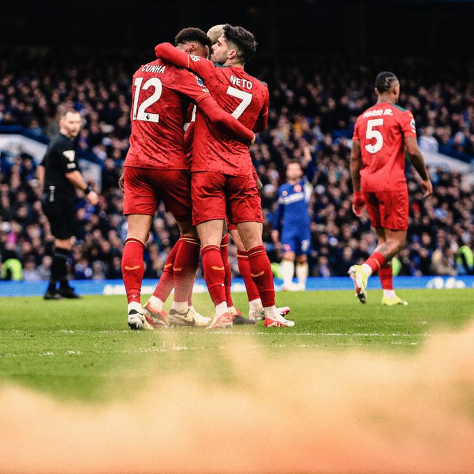 Chelsea collapse heavily at Stamford Bridge