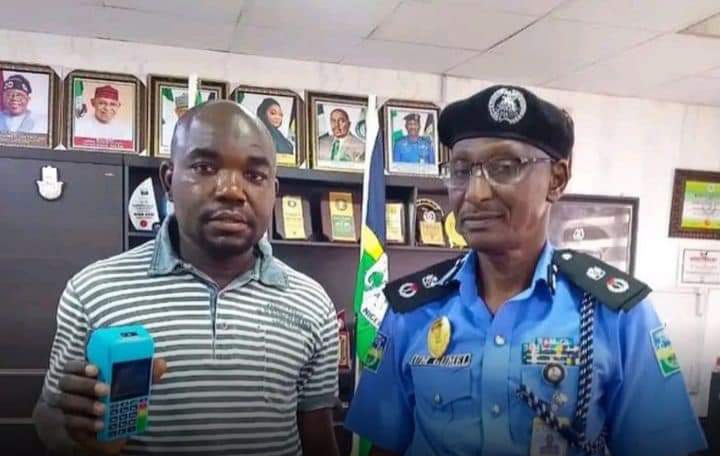 Kano POS operator Mohammed Sani Abdulrahman gets N500,000 gift from businessman who transferred N10m to his account,instead of N10,000.