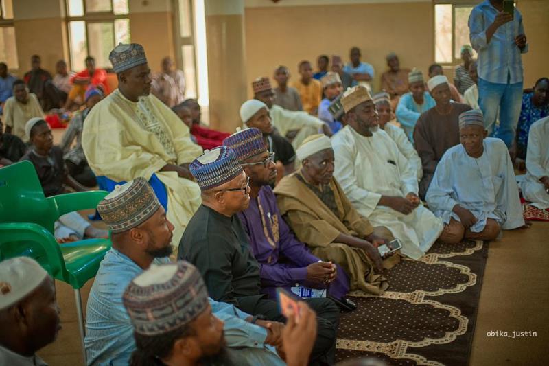 Desperate Peter Obi storms Niger Mosque, breaks fast with Muslims