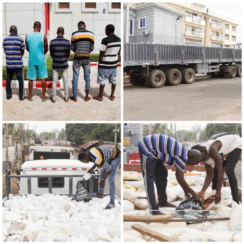 EFCC operatives arrest five people conveying three truckloads of assorted solid minerals suspected to be illegally mined in Kwara, Oyo States