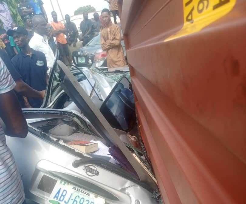 Falling container kills women in Lagos