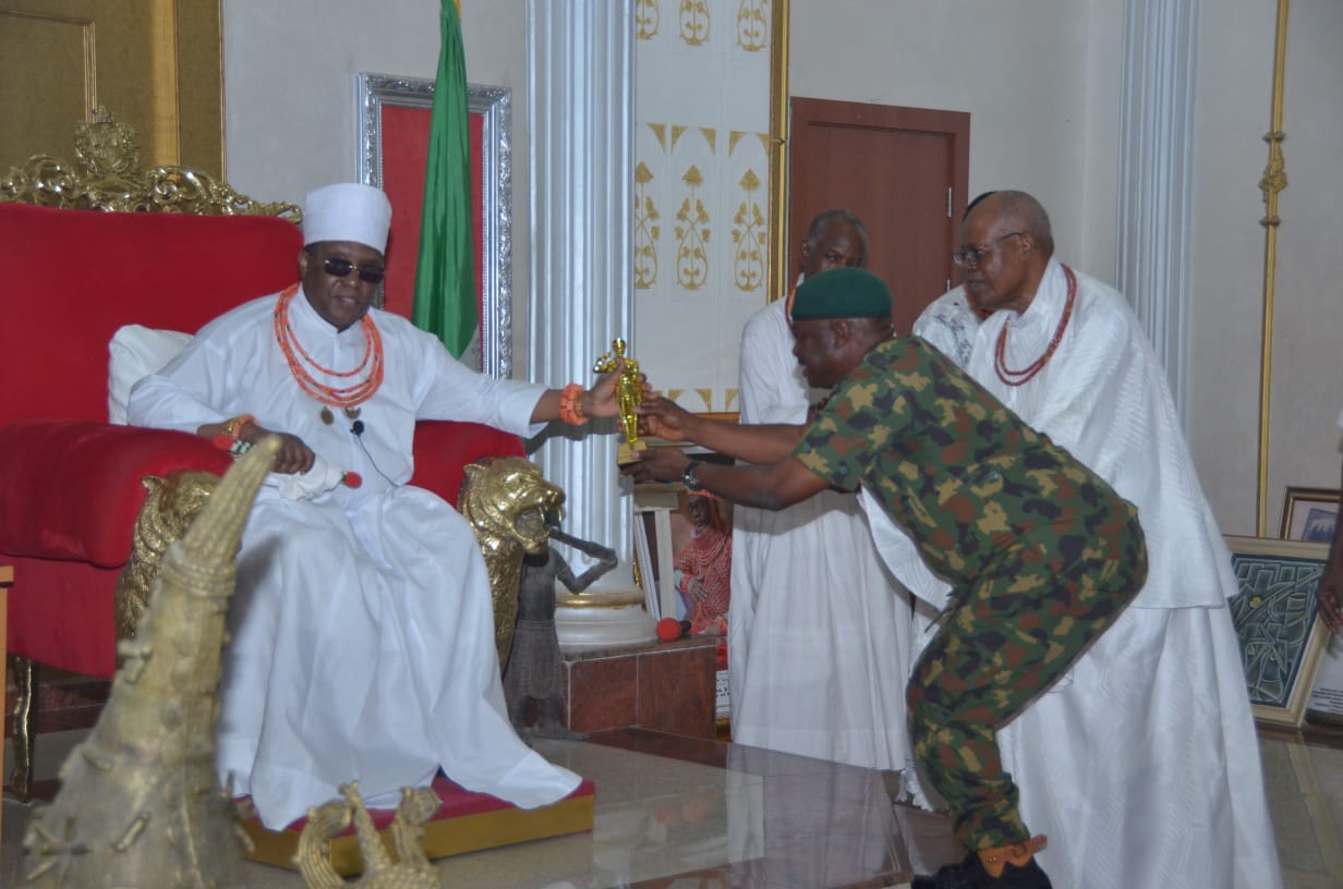 Oba of Benin Ewuare II urges support for families of the 16 officers and men of Nigerian Army massacred at Okuoma community of Delta State.