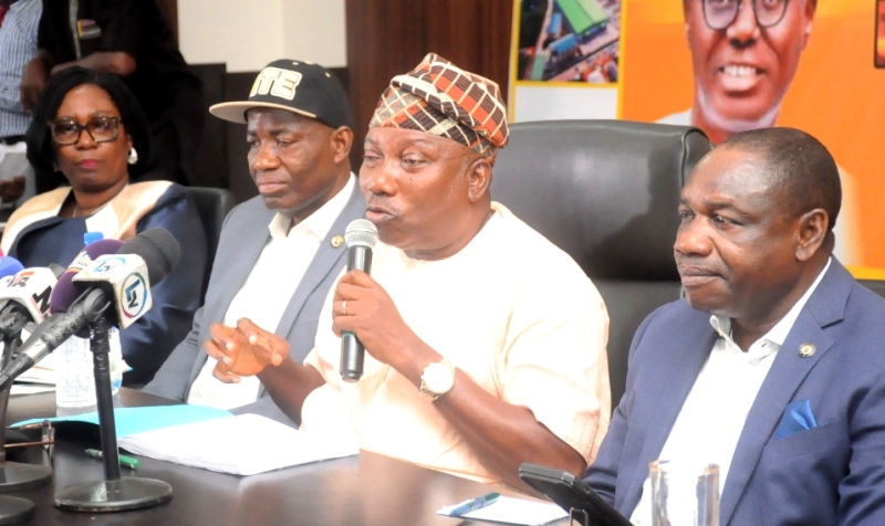Lagos pays N849.555m to 8,475 students as scholarship, bursary