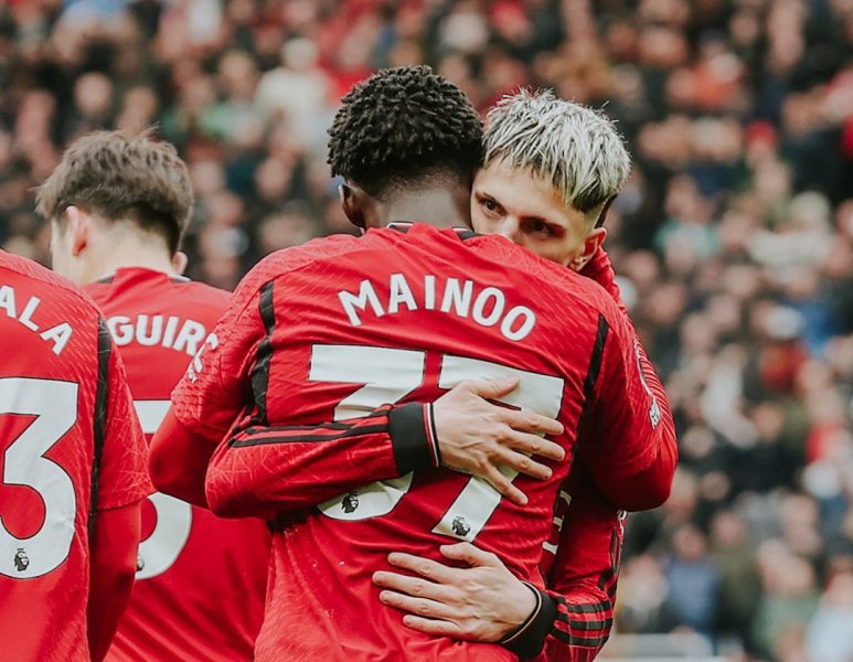 Liverpool force Man. United to draw, keep tabs on Arsenal