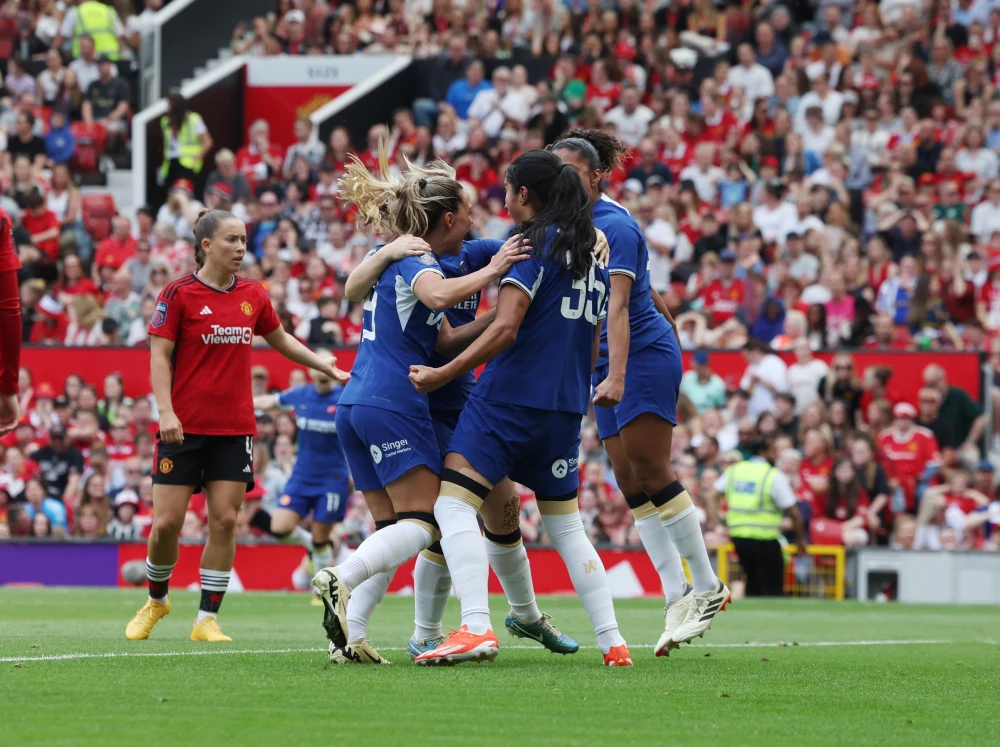 Chelsea crush Man. United to win 5th Women Soccer League title in a row