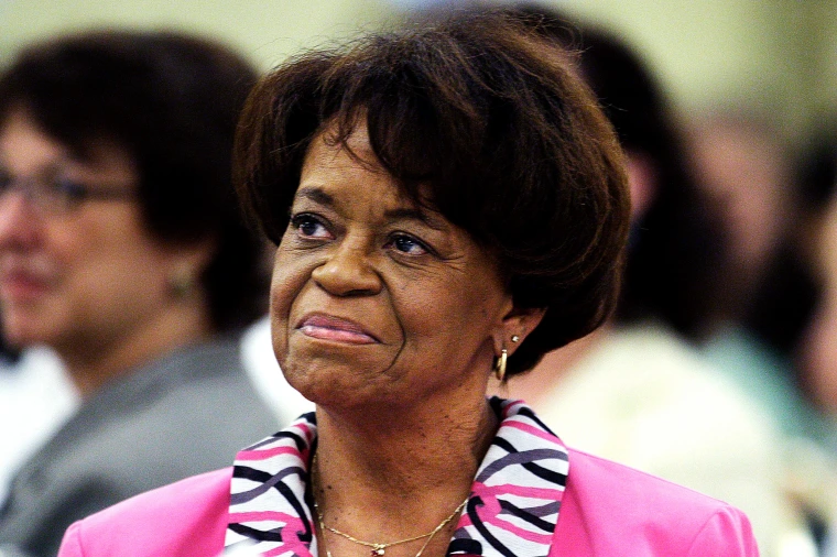 Michelle Obama loses mother