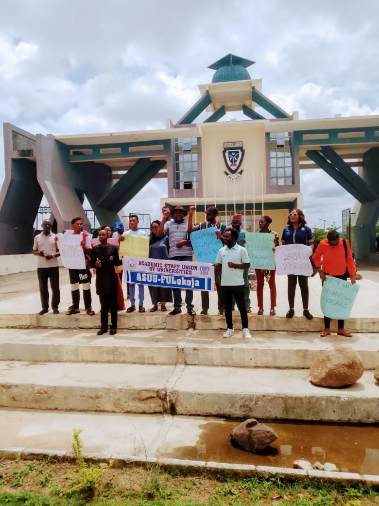 ASUU urges FG to implement the re-negotiations of 2009 agreements reached with it to prevent resumption of the suspended industrial action.