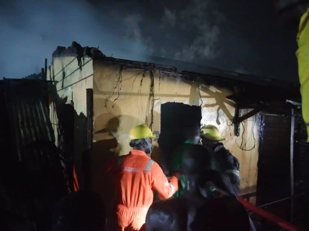 Fire engulfs Lagos market