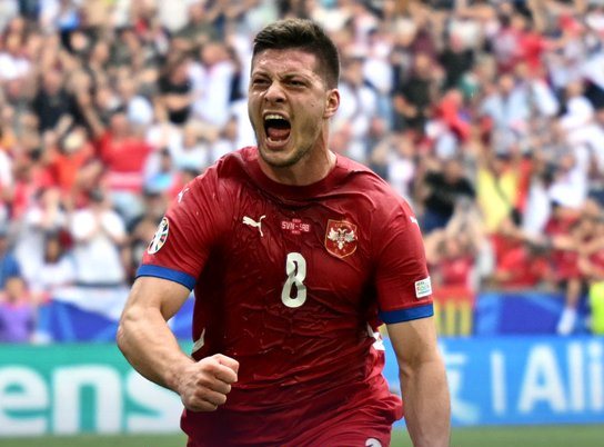 Jovic's last-gasp secures draw for Serbia to remain in contest 