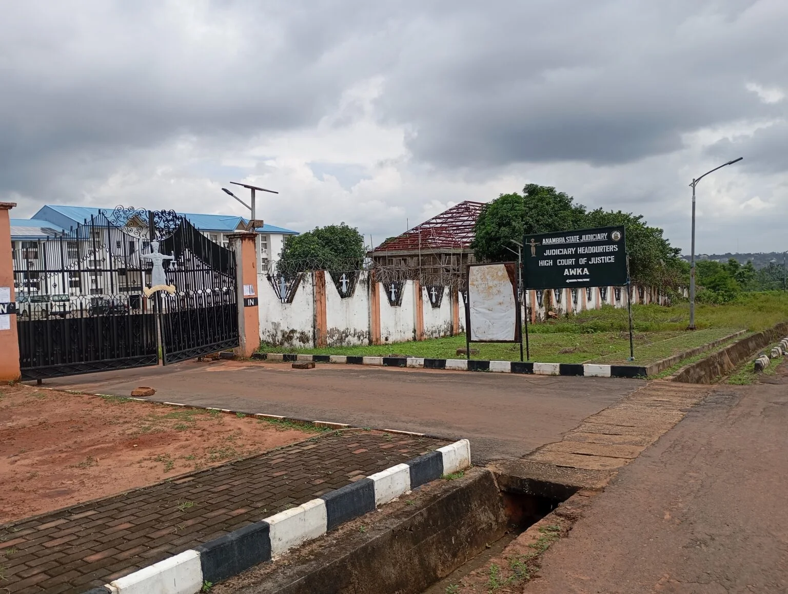 Anambra judiciary workers begin indefinite strike