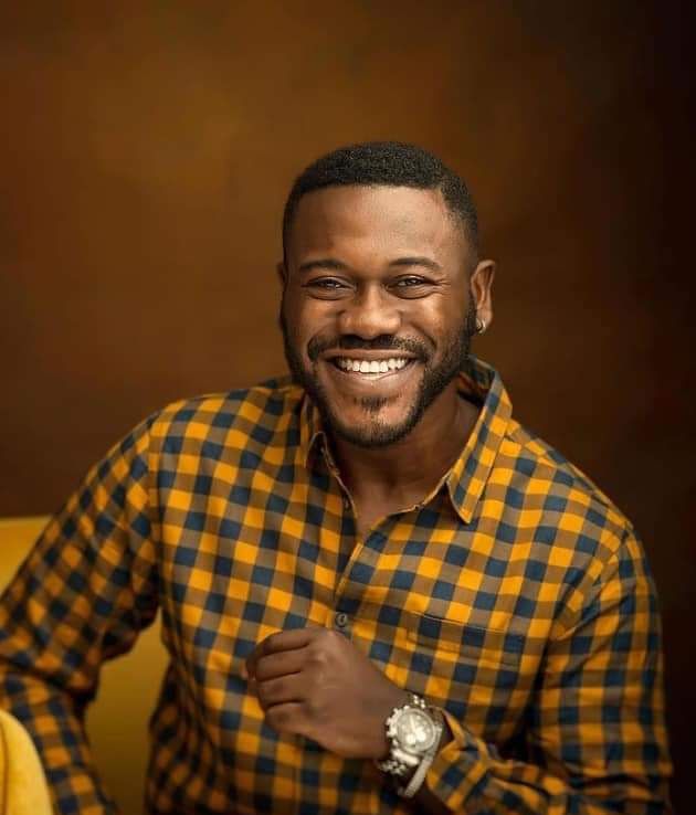 'Start your own separate conversation,' Deyemi slams Simi’s critics