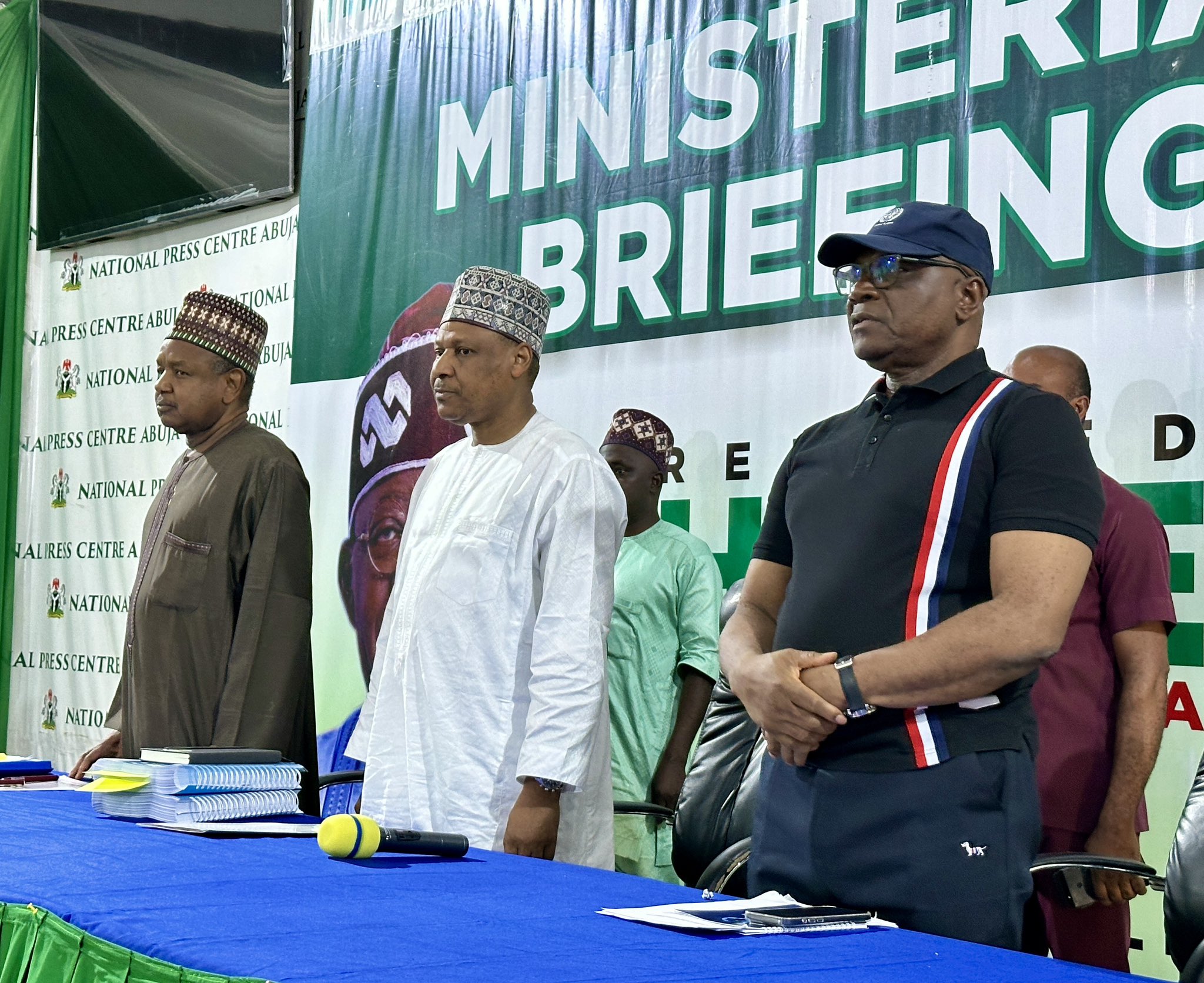 Nigerian government battles “fake and mischievous” publication on the Samoa deal as politicians, religious leaders digs in