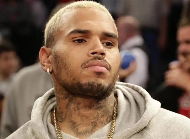 Chris brown warns fans against comparisons