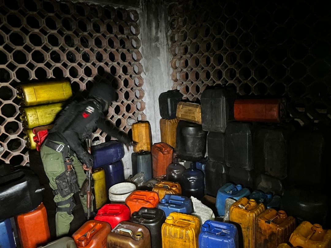 Lagos State Taskforce confiscates over 2000 litres of bunkered diesel